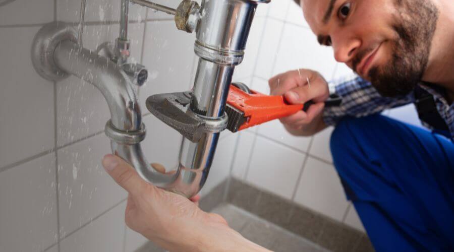 Expert burst pipe repair services in Saint Anthony, ID